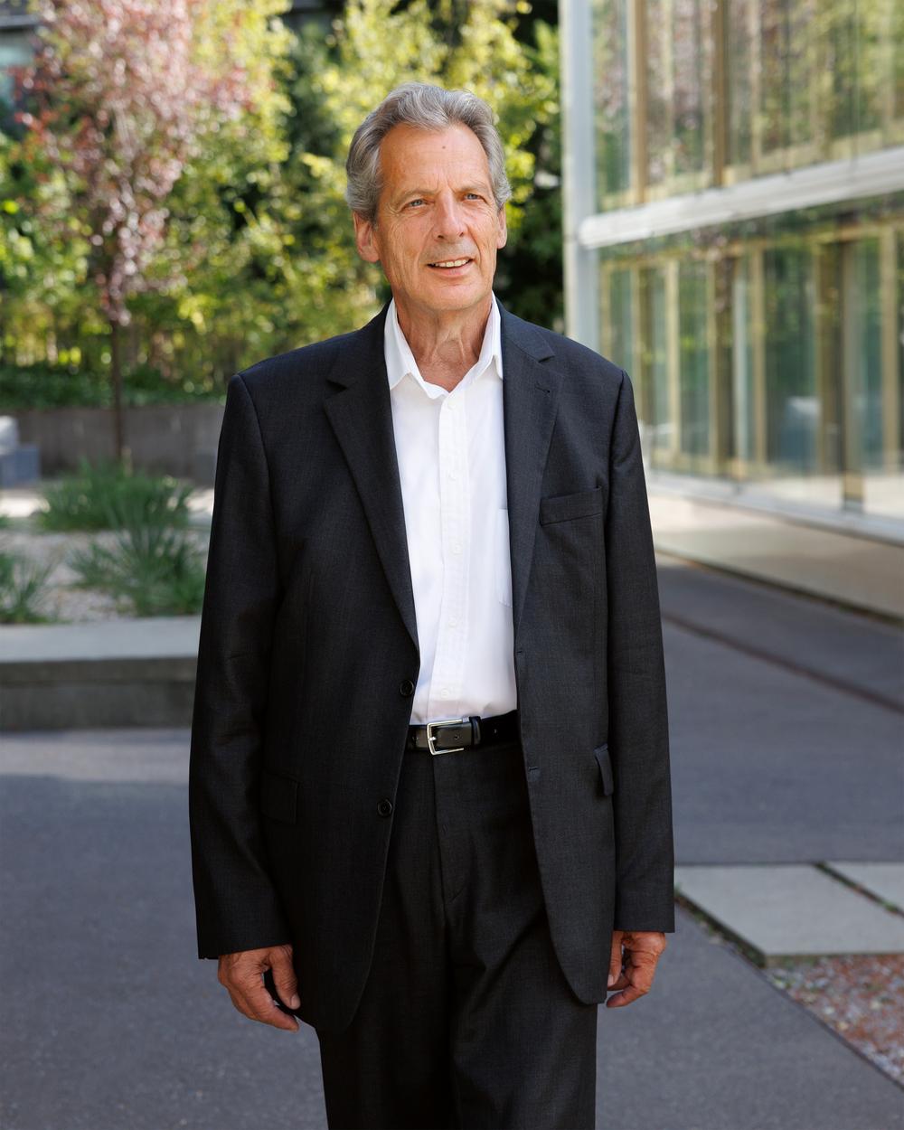 Porträt von Bruno J. Arnold